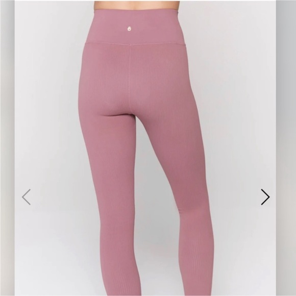 Spiritual Gangster legging - Picture 2 of 10